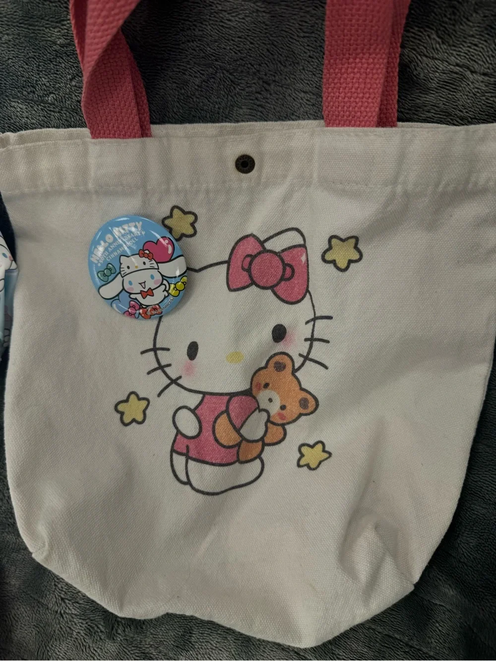 3 mixed kids bags. Cinnamoroll, hello kitty, kuromi